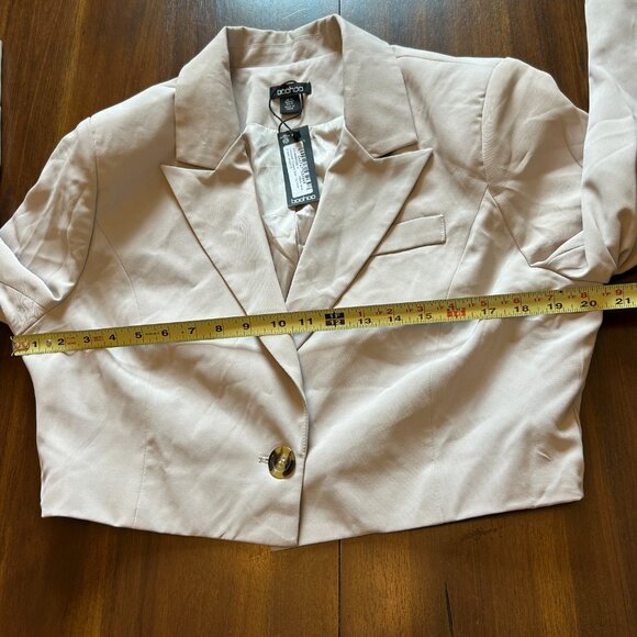 NWT Boohoo Women Oversized Cropped Boxy Tailored Blazer Size 12 Cream - Picture 9 of 15